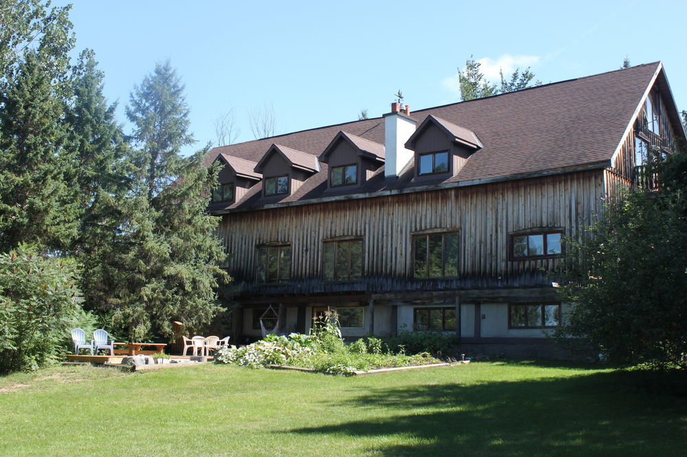 La Grange Country Inn Вейкфілд Екстер'єр фото